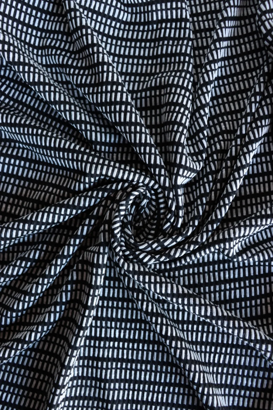 2YD PRECUT; Black Broken Stripe Jacquard Knit