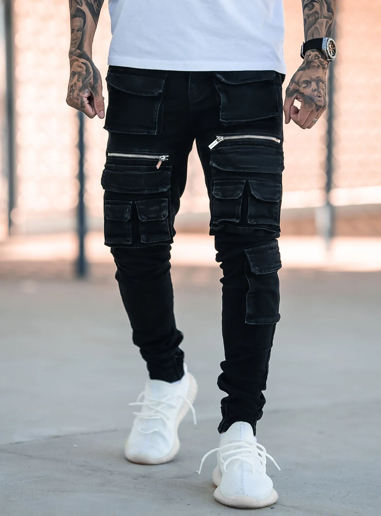 Cargo Jeans V5 in Washed Black