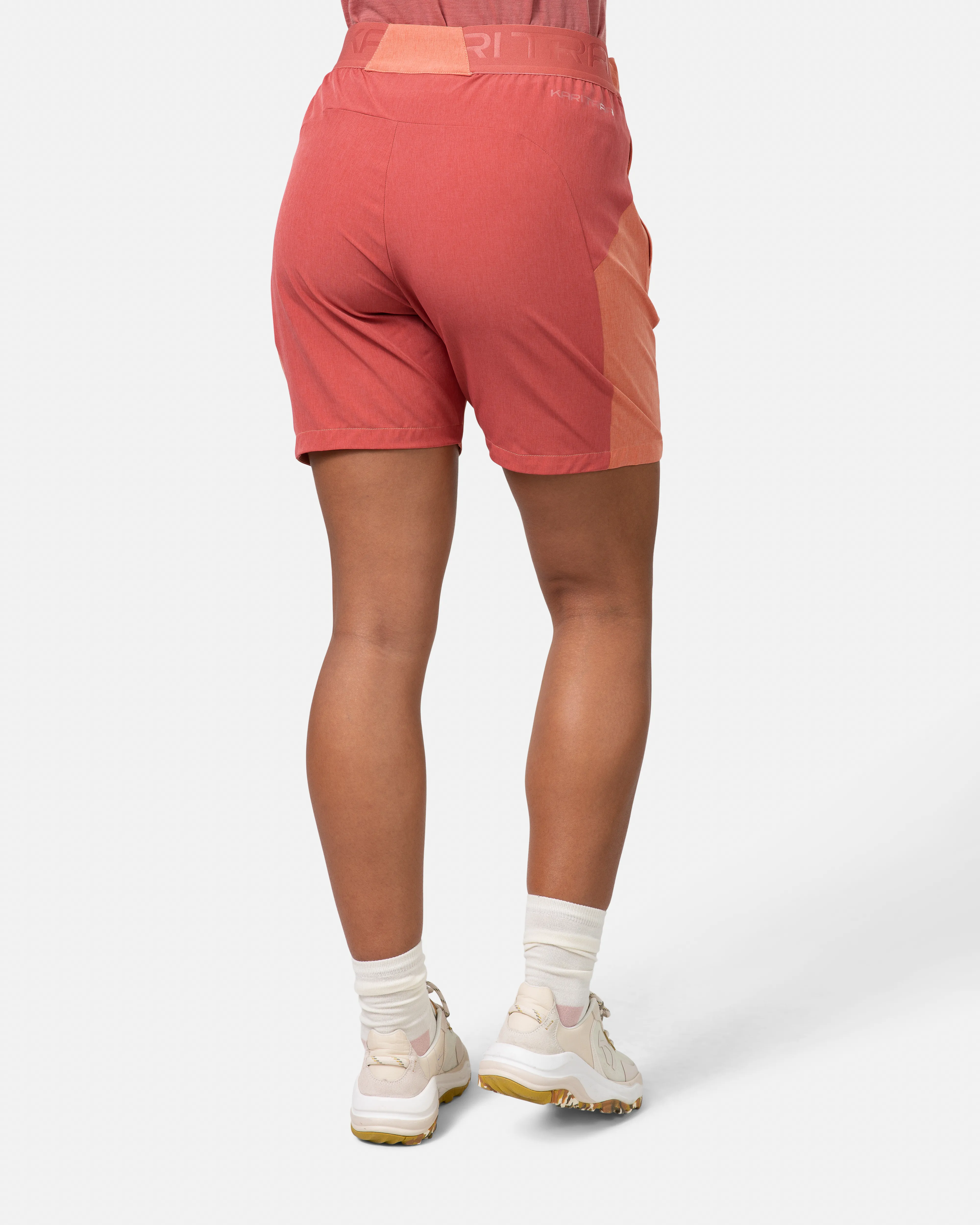 Kari Traa Women&#x27;s Sanne Trail Shorts 7in Peach Pink | Buy Kari Traa Women&#x27;s Sanne Trail Shorts 7in Peach Pink here | Outnorth