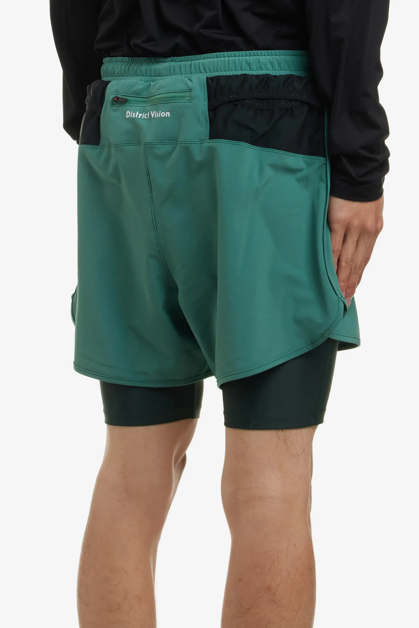 LAYERED POCKETED TRAIL SHORTS